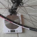 Front wheel weight is just 578 grams.